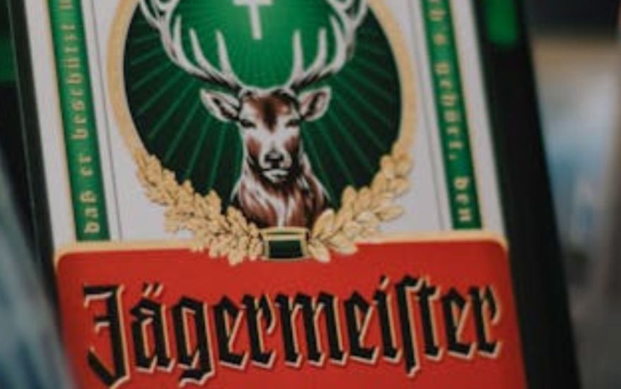Jägermeister: muito mais que um licor, o drink que é uma experiência