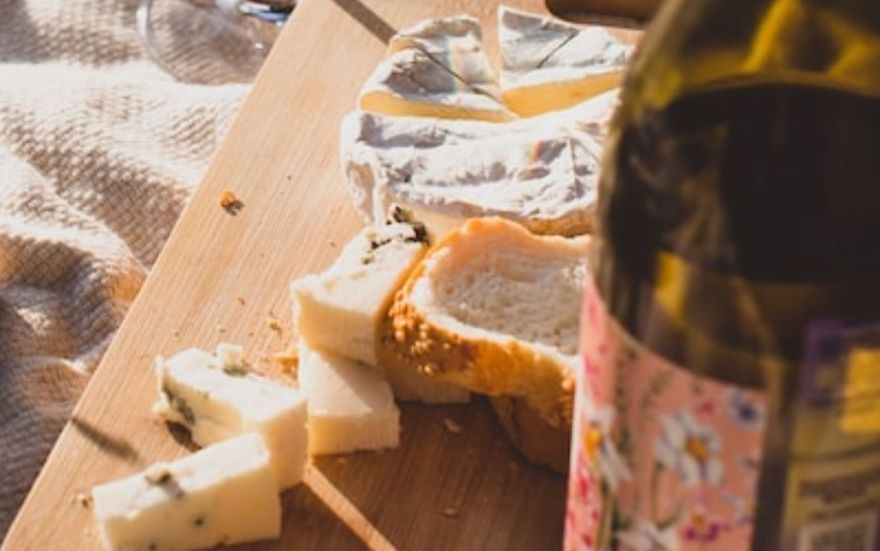 Top 5 Queijos para acompanhar vinho branco